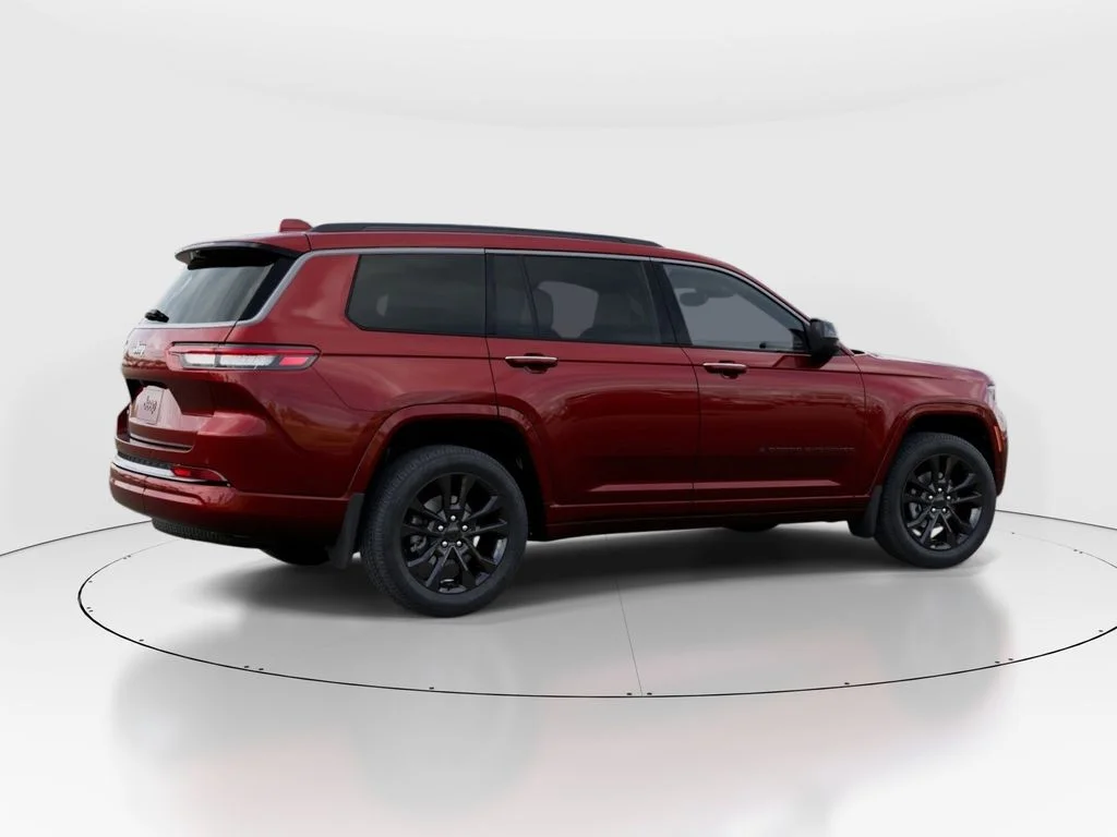 New 2026 Velvet Red Pearl-Coat Exterior Paint Jeep Limited Reserve image 4