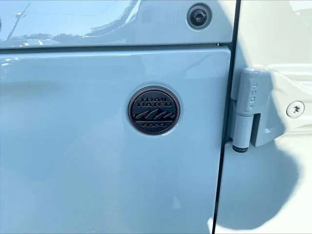 Used 2024 Gray Jeep Sport S image 18