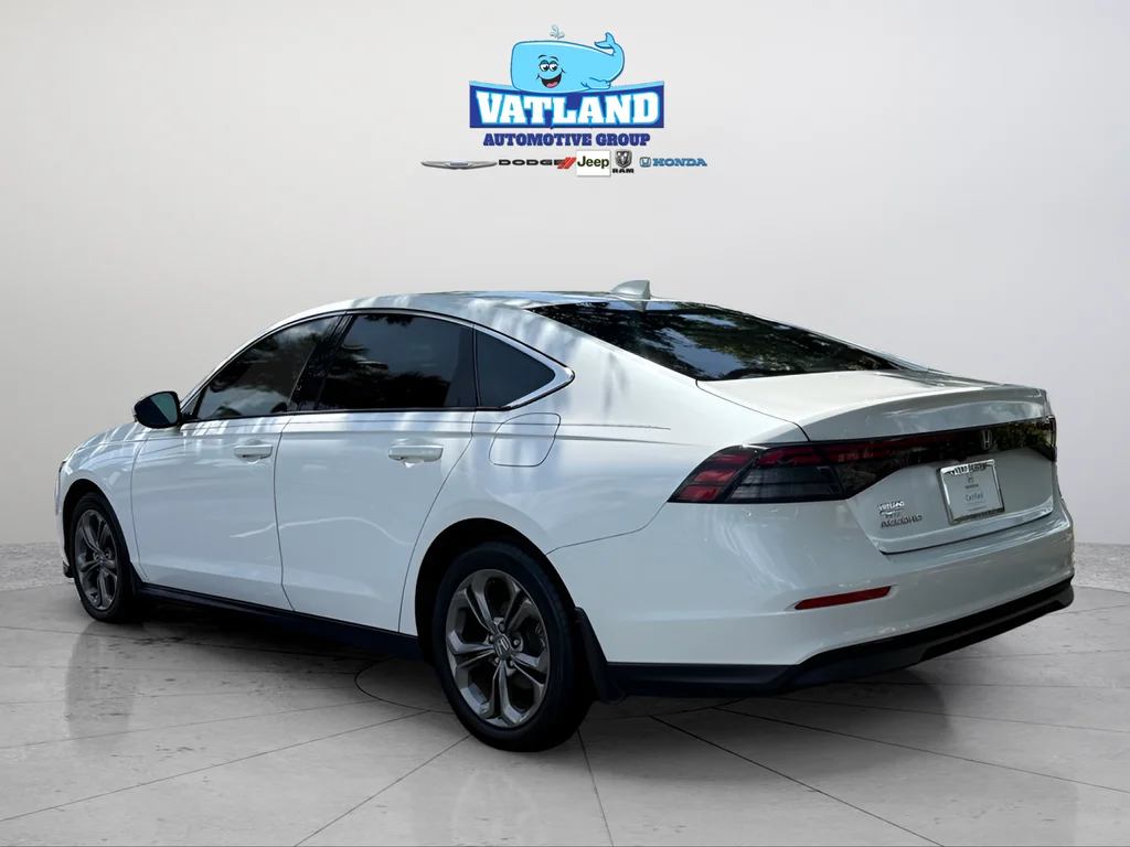 2023 Honda Accord EX - Photo 3