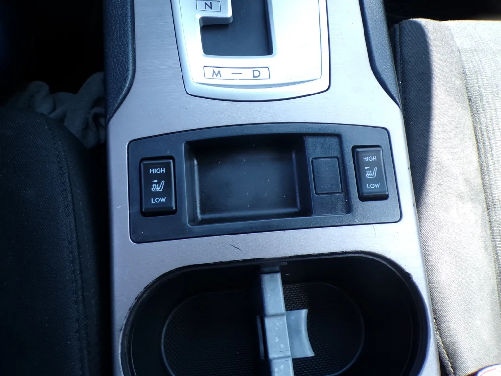 Used 2013 Twighlight Blue Metallic Subaru 2.5i Premium image 20