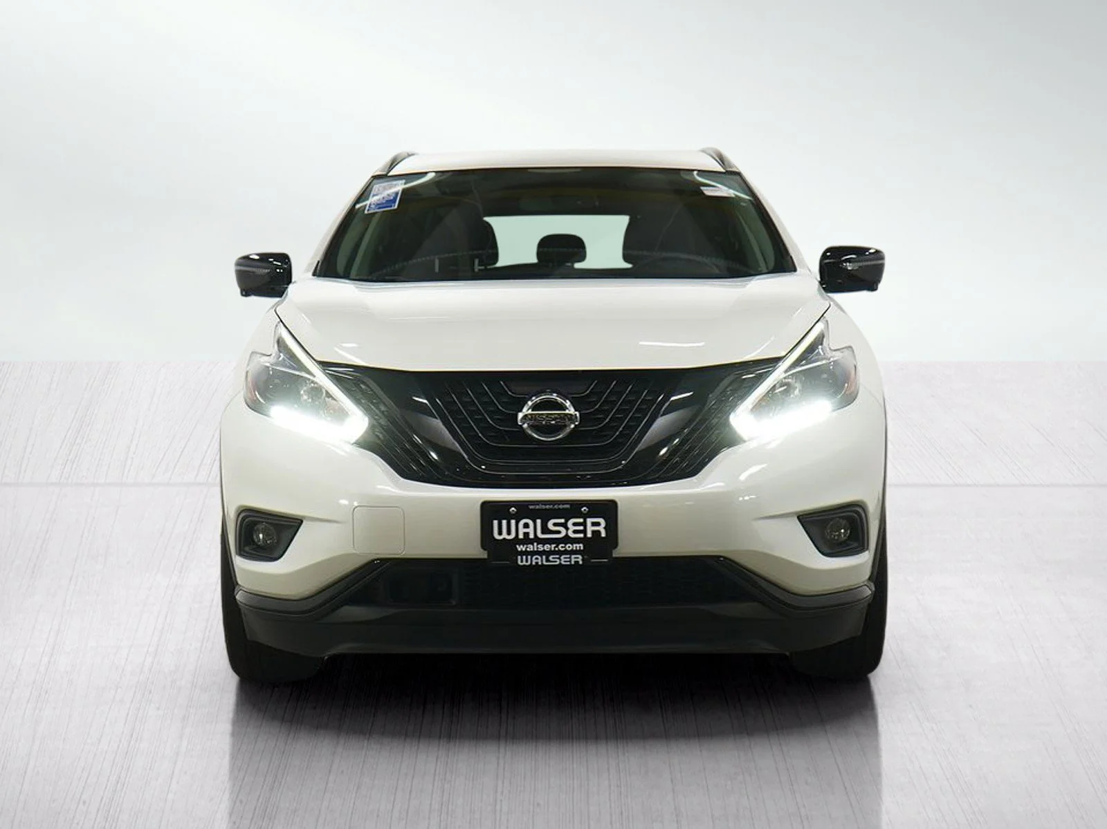 Used 2018 White Nissan SL image 8