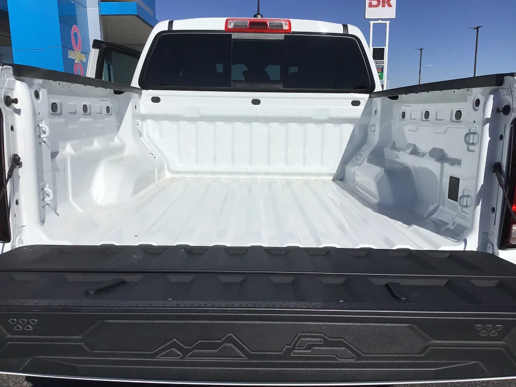 2026 Chevrolet Colorado Trail Boss - Photo 6