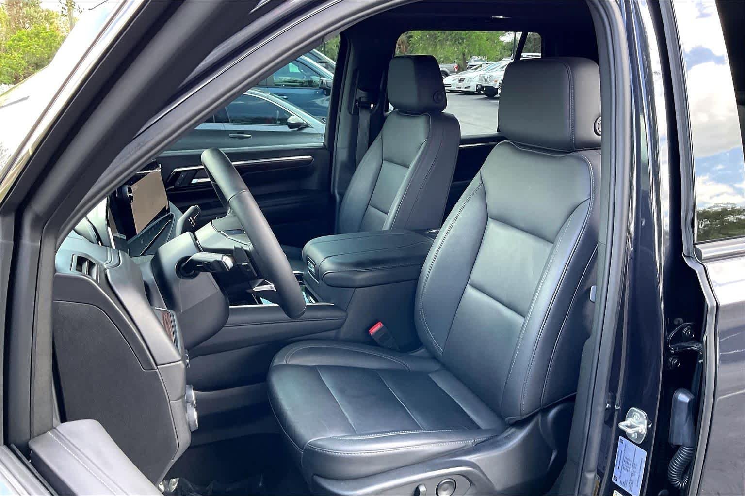 2025 Chevrolet Tahoe Z71 - Photo 24