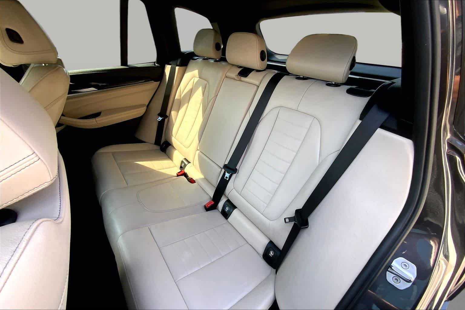 Used 2018 Alpine White BMW M40i image 20