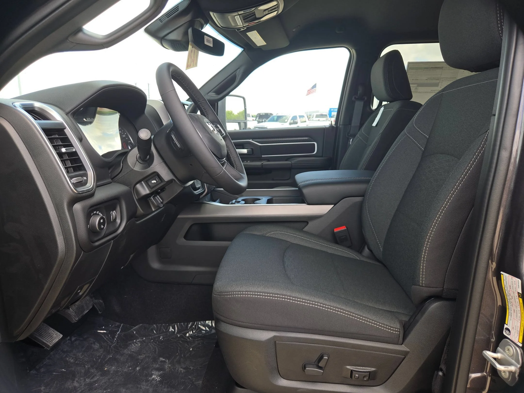 New 2026 Granite Crystal Metallic Clearcoat RAM Big Horn image 9