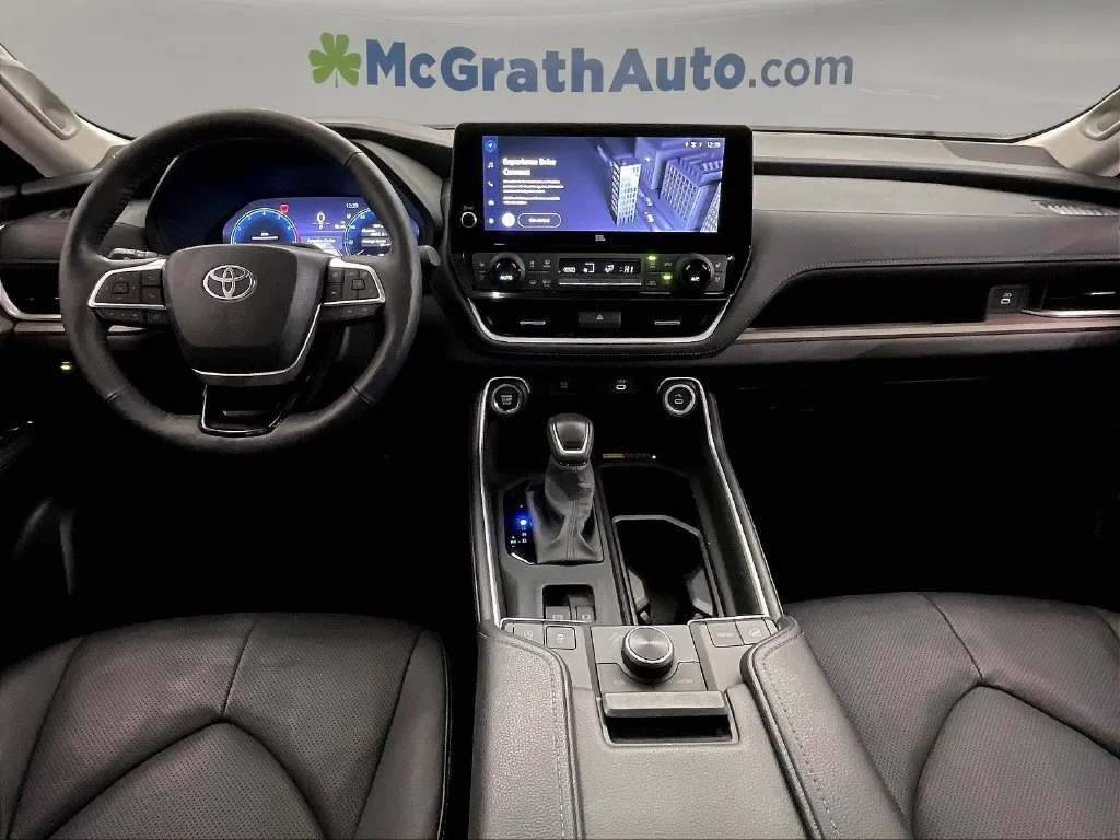 Certified Used 2025 Black Toyota Platinum image 20