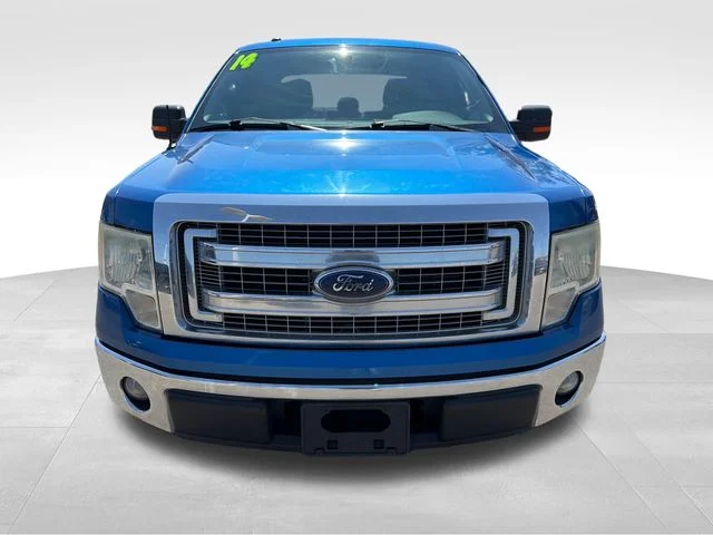 Used 2014 Blue Ford XLT image 2