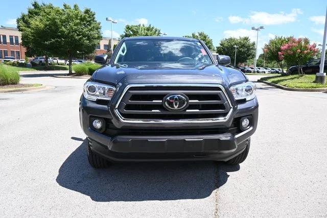 Used 2022 Gray Toyota SR5 image 11
