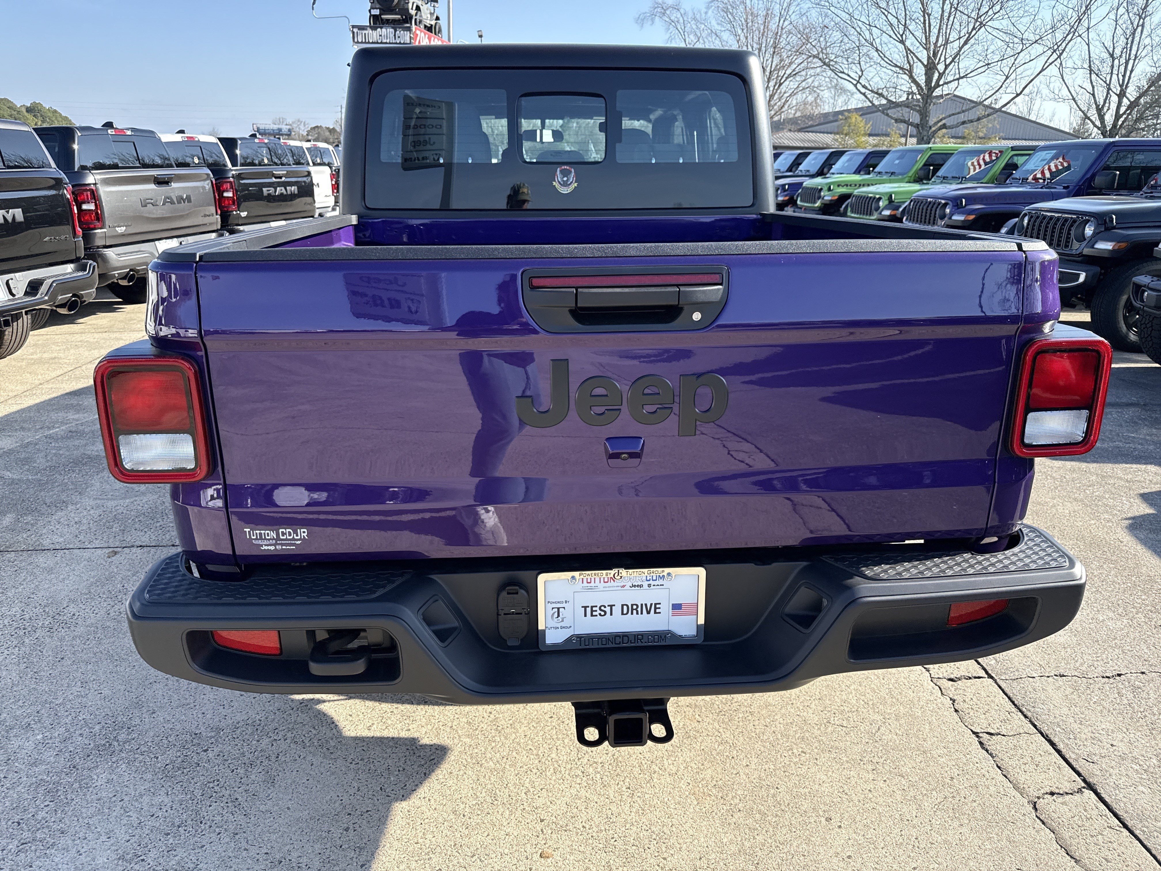 New 2026 Reign Jeep Sport image 6