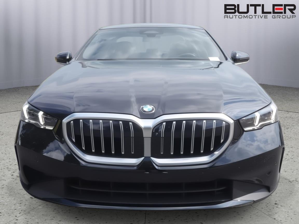 Used 2025 Black Sapphire Metallic BMW 530i xDrive image 2