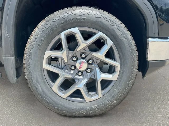 2026 GMC Sierra 1500 SLT - Photo 19