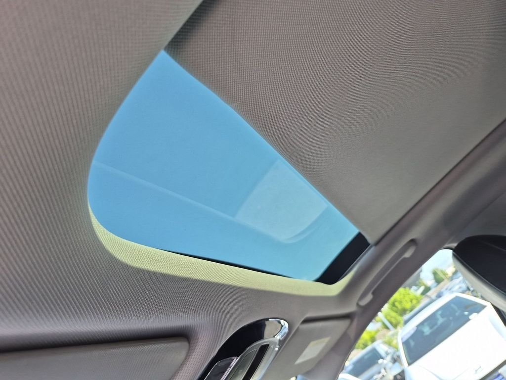 2022 Hyundai Tucson Limited - Photo 17