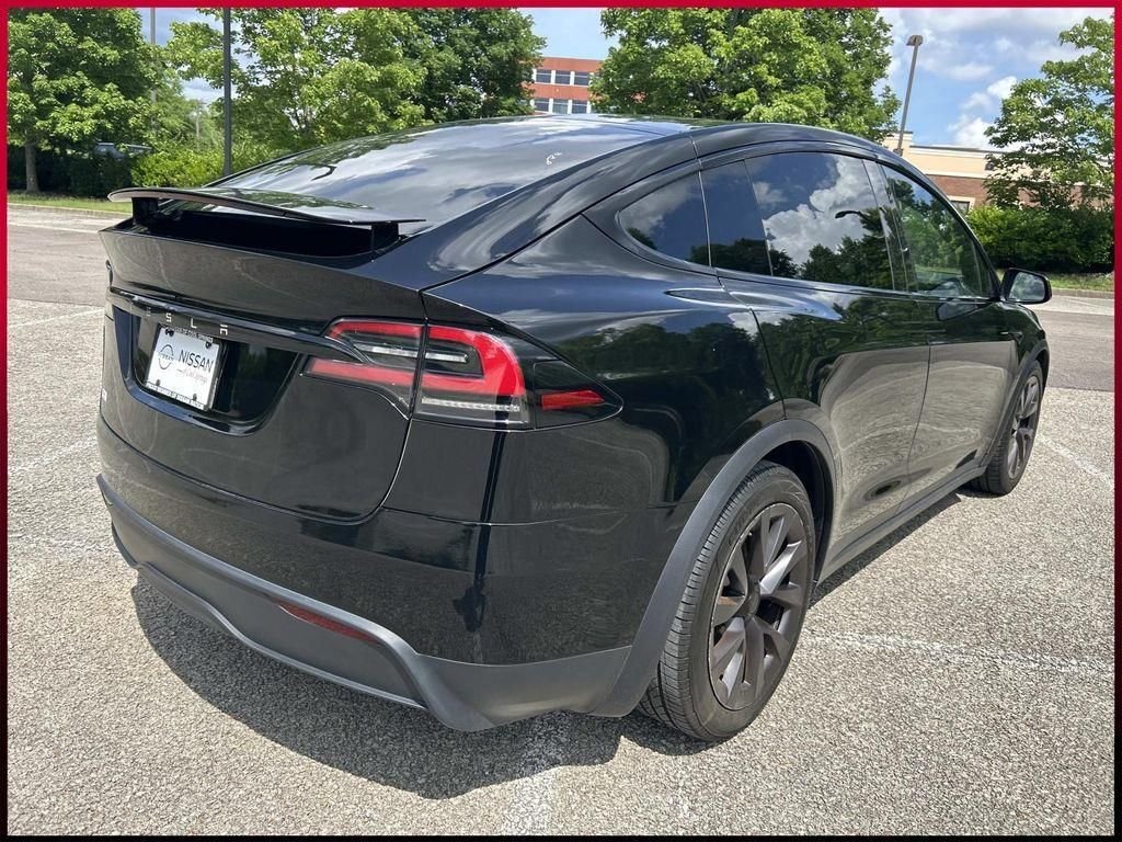 Used 2024  Tesla Base image 7