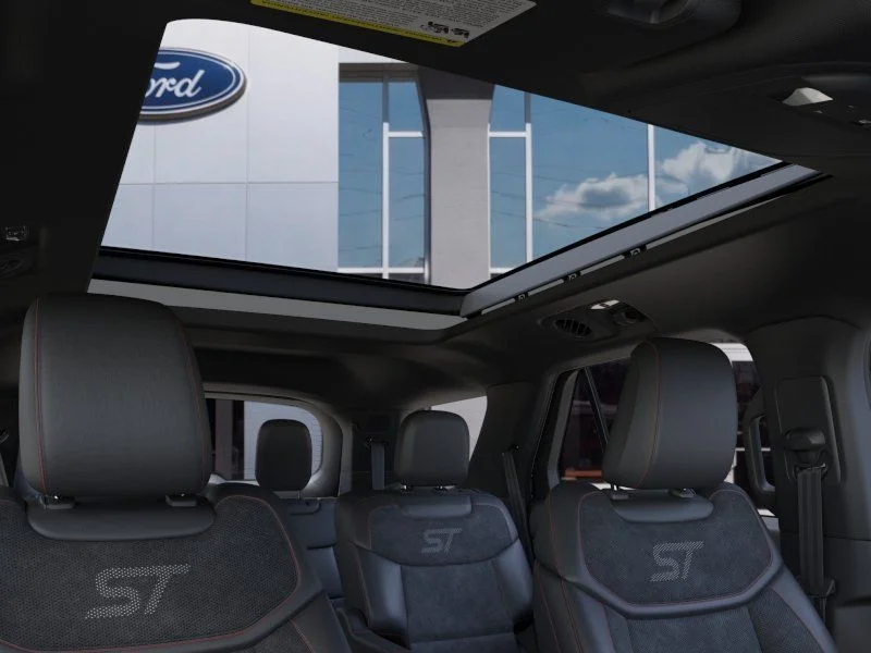 New 2026 Star White Metallic Tri-Coat Ford ST image 22