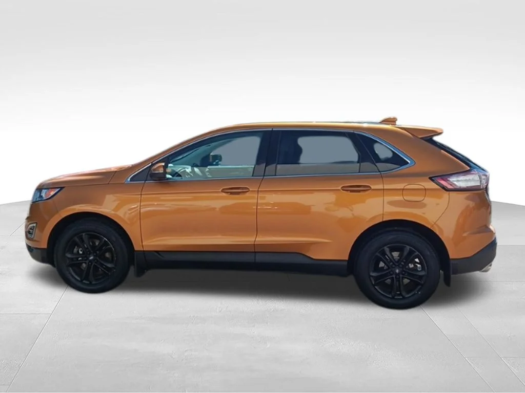 Used 2016 Electric Spice Metallic Ford SEL image 4
