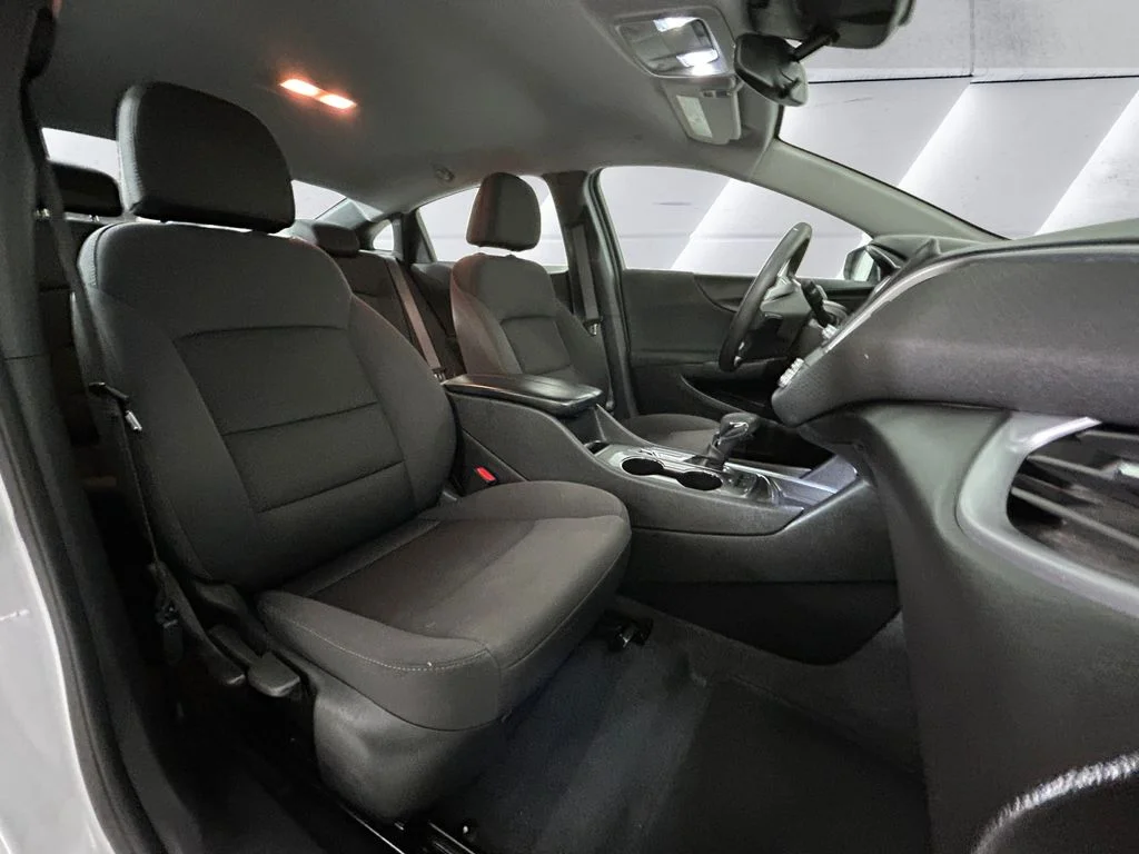 Used 2024 White Chevrolet LT image 14