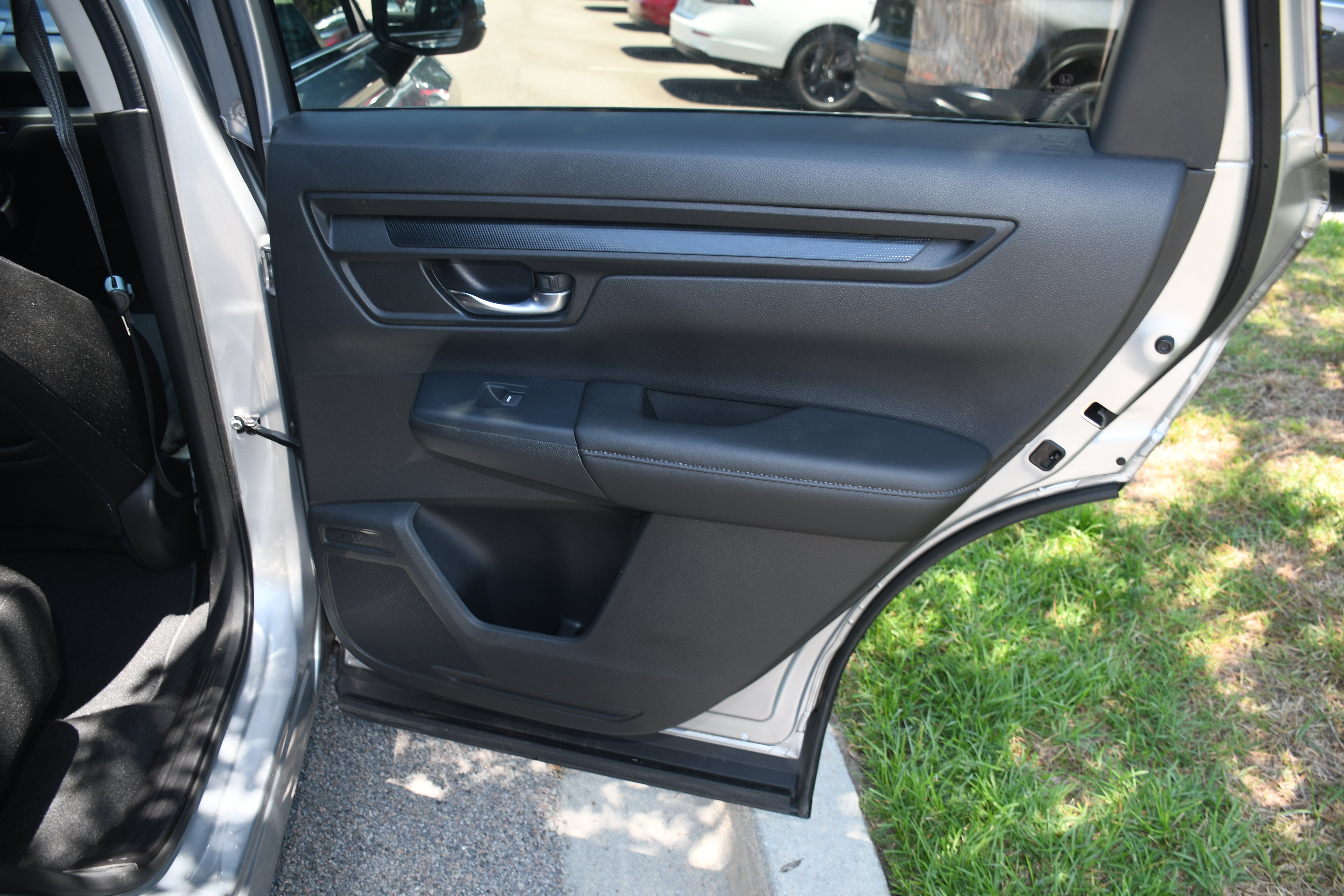 Used 2025  Honda EX image 17