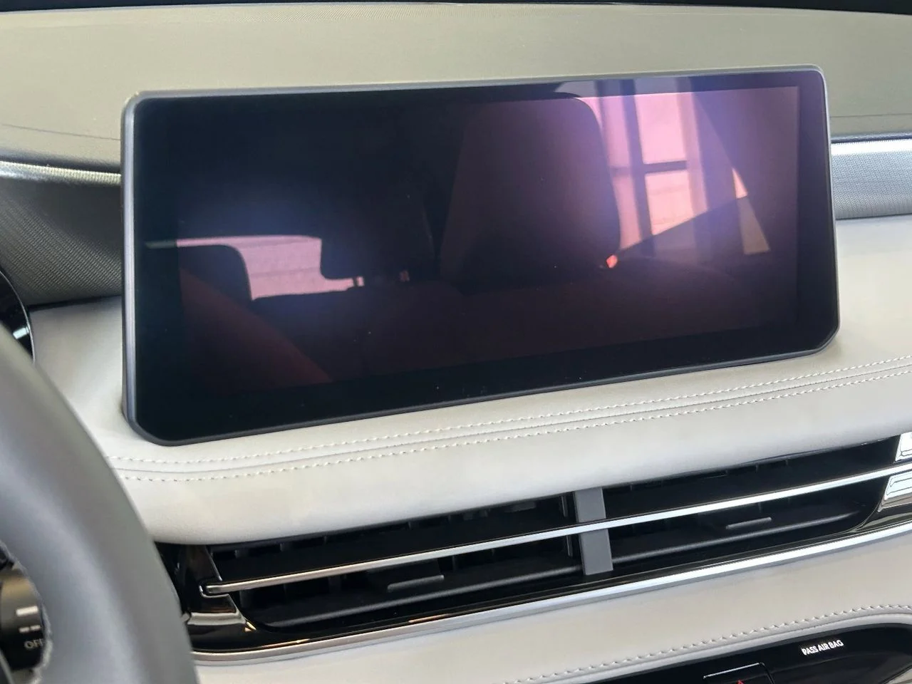 New 2027 GRAPHITE SHADOW INFINITI Luxe AWD image 26