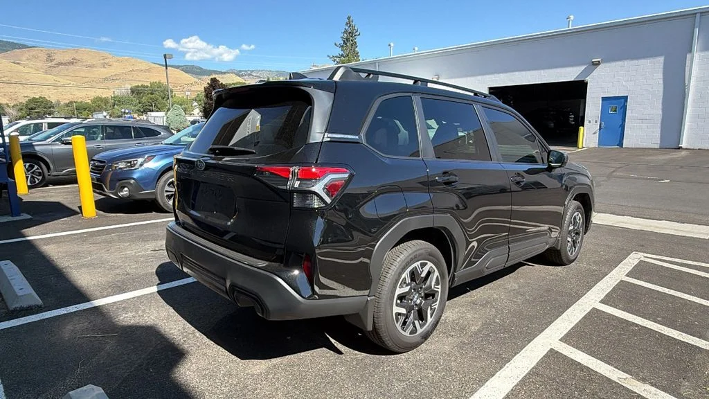 Certified Used 2026 Crystal Black Silica Subaru Premium image 2
