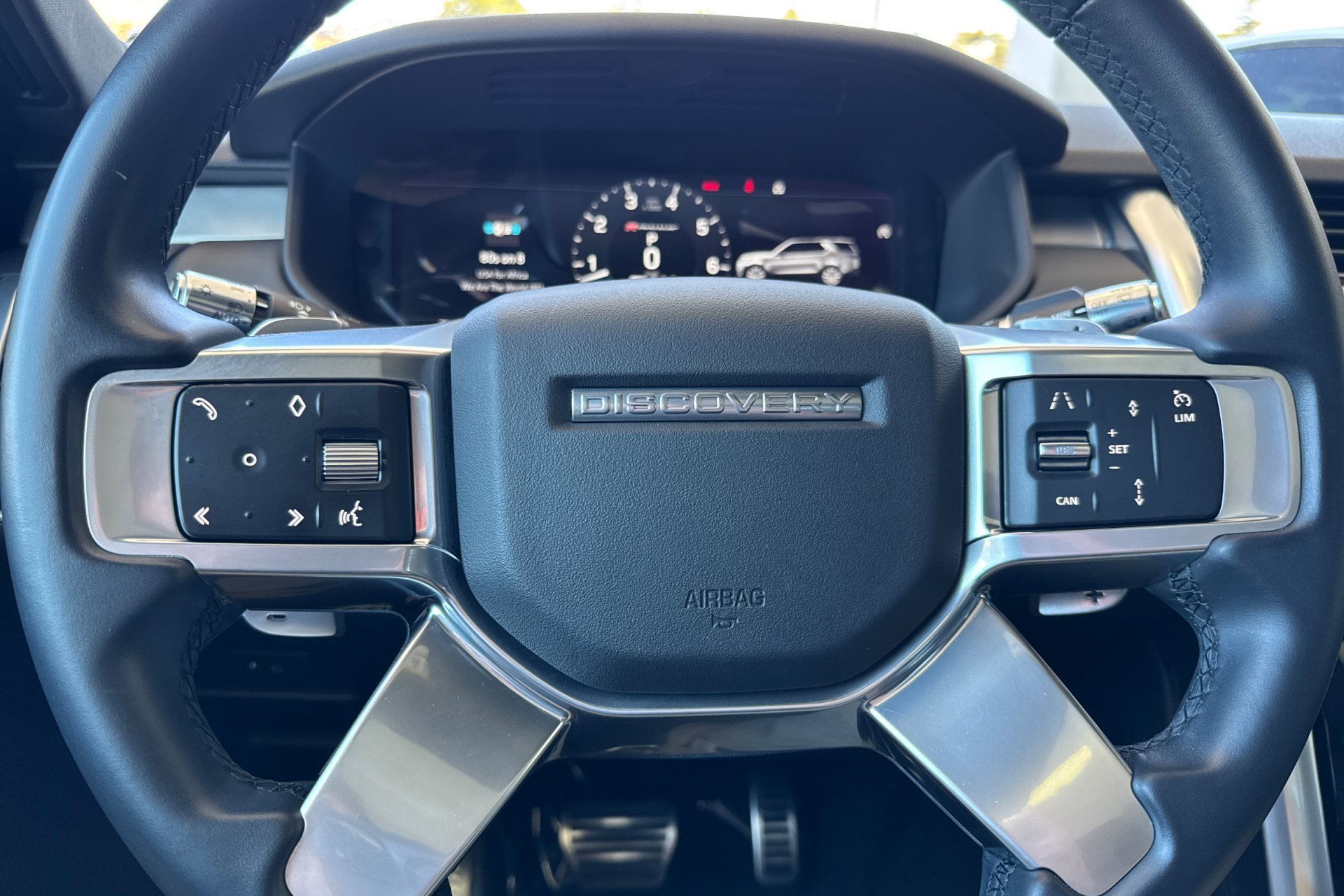 Used 2021 Portofino Blue Metallic Land Rover R-Dynamic S image 25