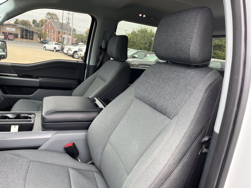 Used 2024 White Ford XLT image 13