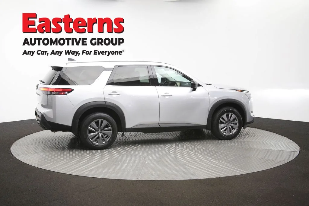 Used 2023 Silver Nissan S image 42