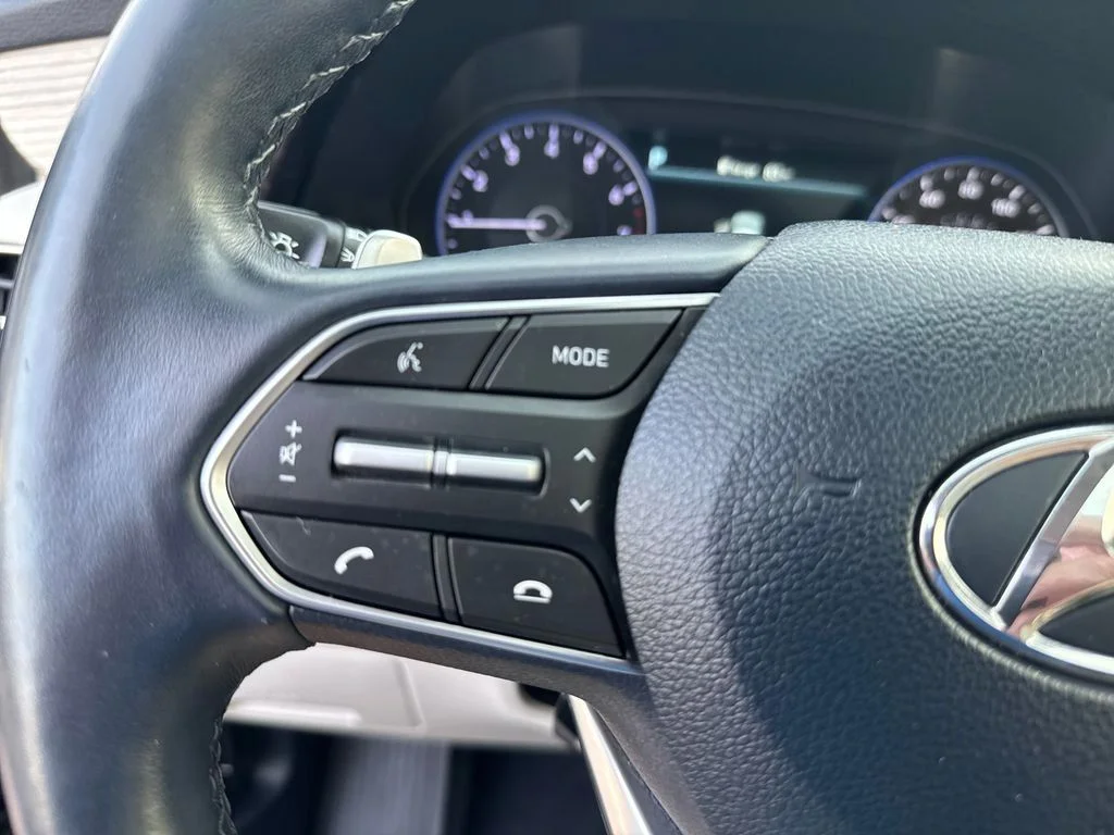 Used 2021 Graphite Hyundai SEL image 21