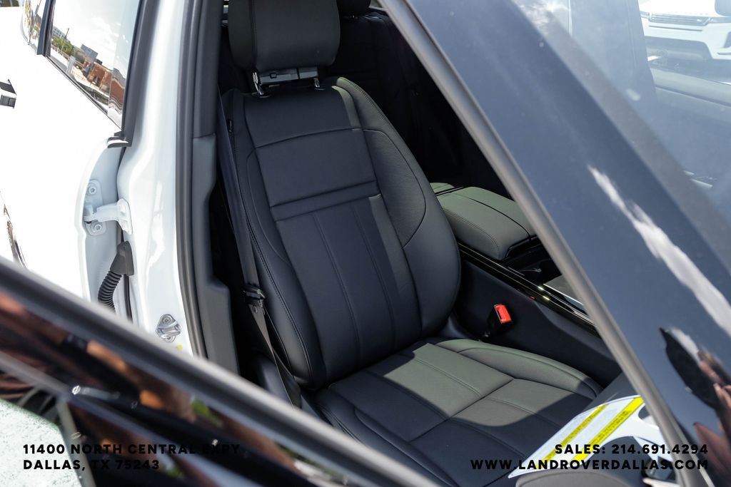 New 2026 Fuji White Land Rover S image 35