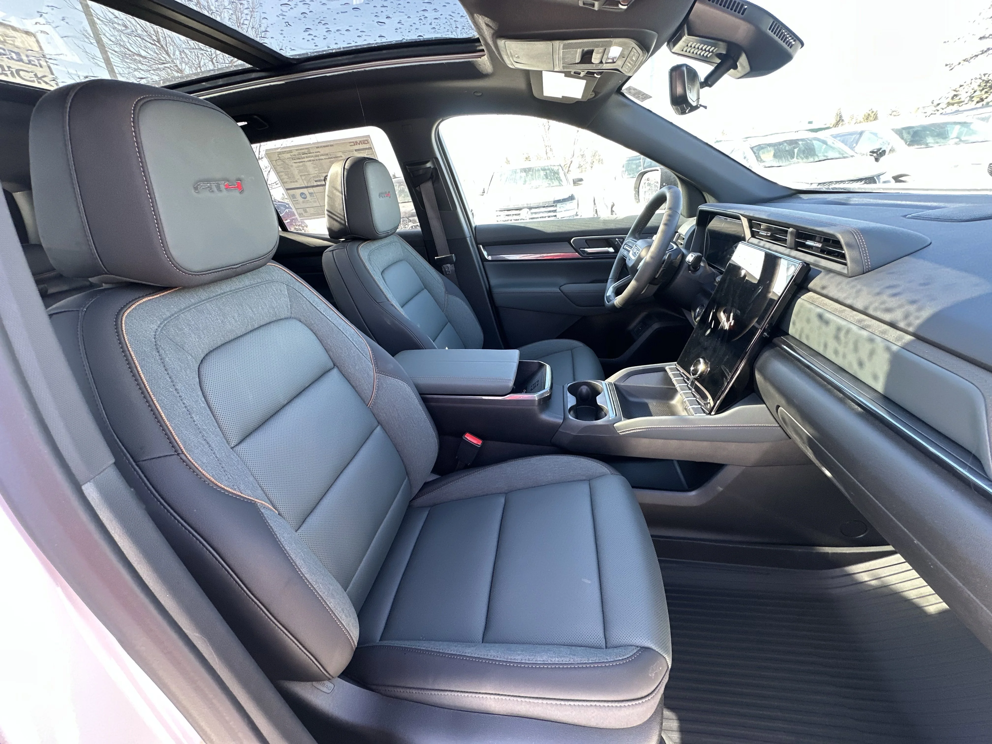 New 2026 Summit White GMC AWD AT4 image 18