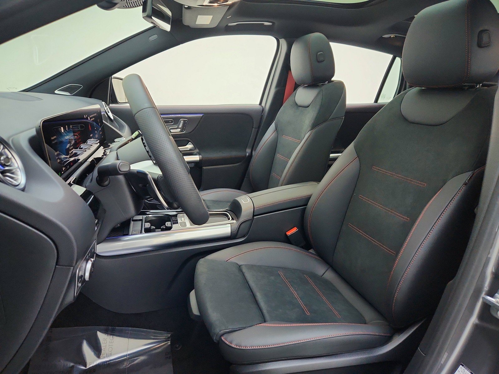 New 2026 Mountain Grey Metallic Mercedes-Benz AMG® GLA 35 4MATIC SUV image 10