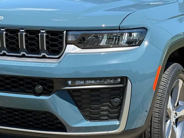 New 2026 Steel Blue Exterior Paint Jeep Limited image 11