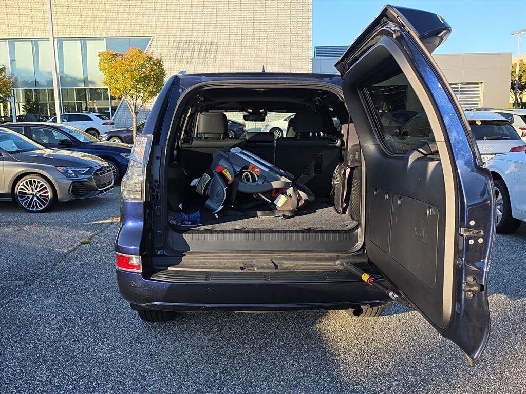 Used 2023 Nightfall Mica Lexus GX 460 Premium image 9