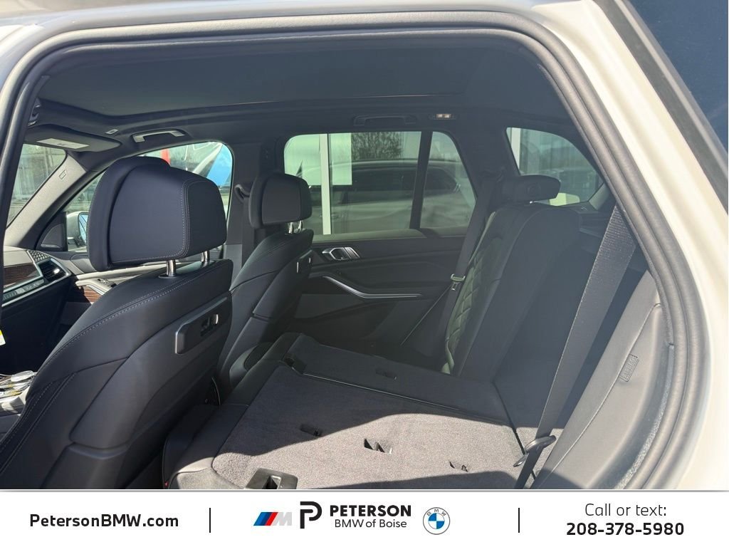 New 2026 Mineral White Metallic BMW xDrive40i image 22