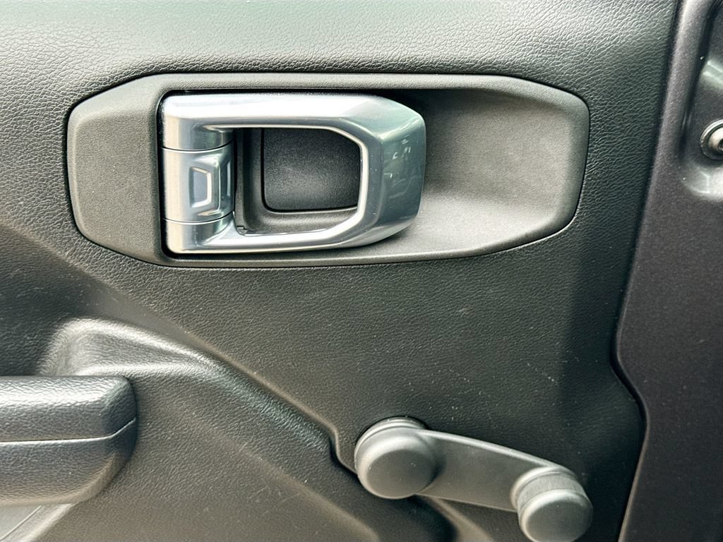 Used 2023 Grey Jeep Sport image 17