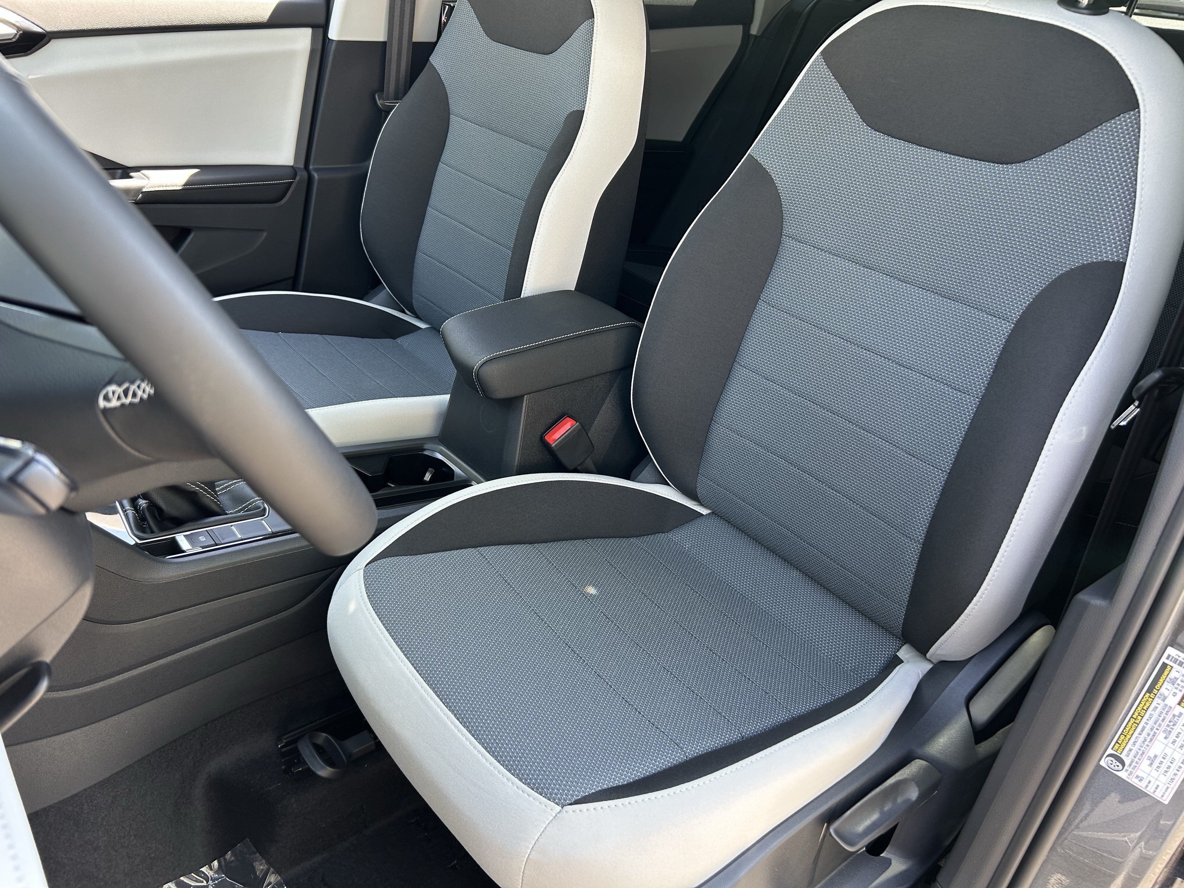 New 2026 Platinum Gray Metallic Volkswagen S image 16