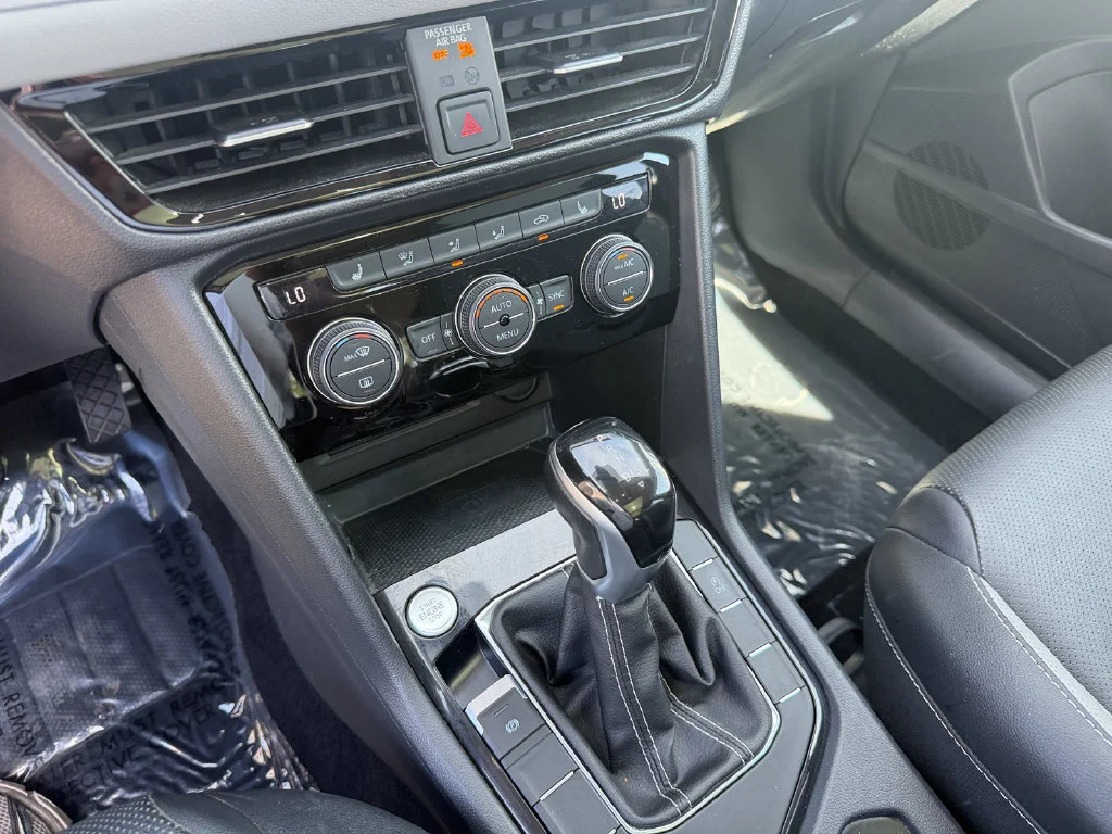 Used 2022 Pure Gray Volkswagen 1.5T SEL image 23