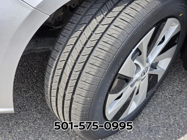Used 2023 Silver Nissan 2.5 S image 18