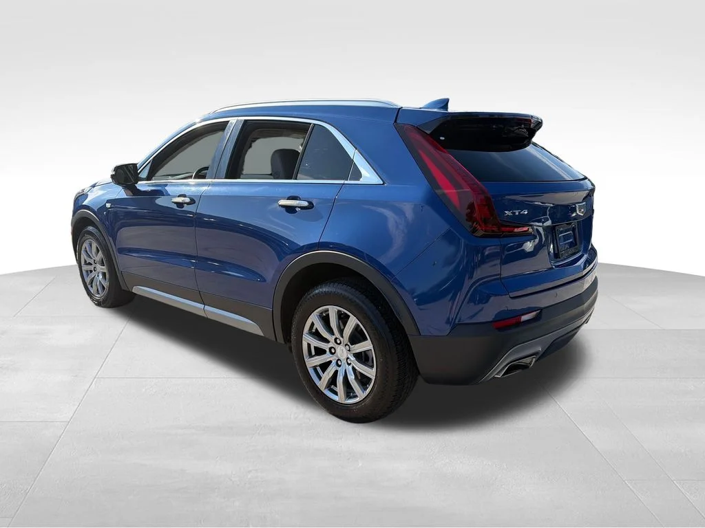 Used 2021  Cadillac Premium Luxury image 5