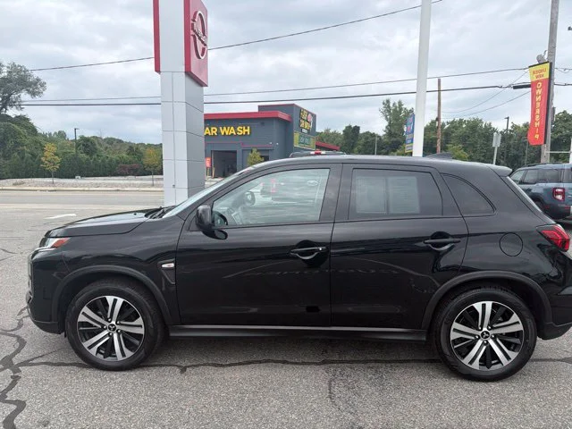 Used 2026 Black Mitsubishi 2.0 ES image 8