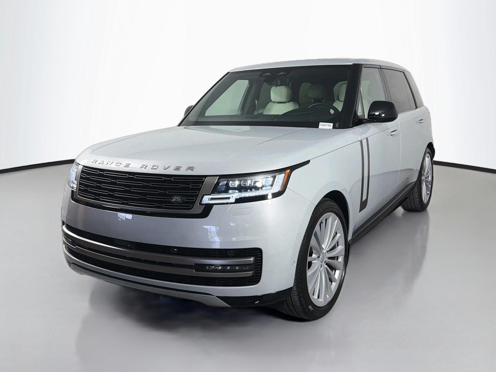 Certified Used 2025 Ethereal Frost Silver SV Bespo Land Rover SE LWB 7 SEATS image 1