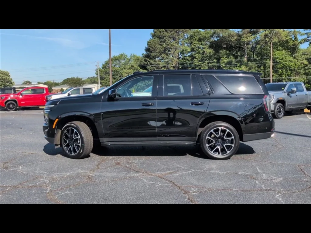 Used 2025 Black Chevrolet RST image 5