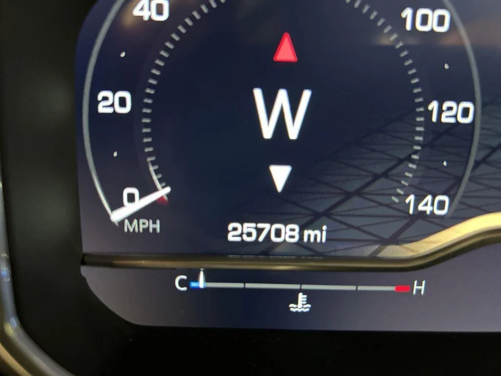 Used 2023 Titanium GMC Denali image 19