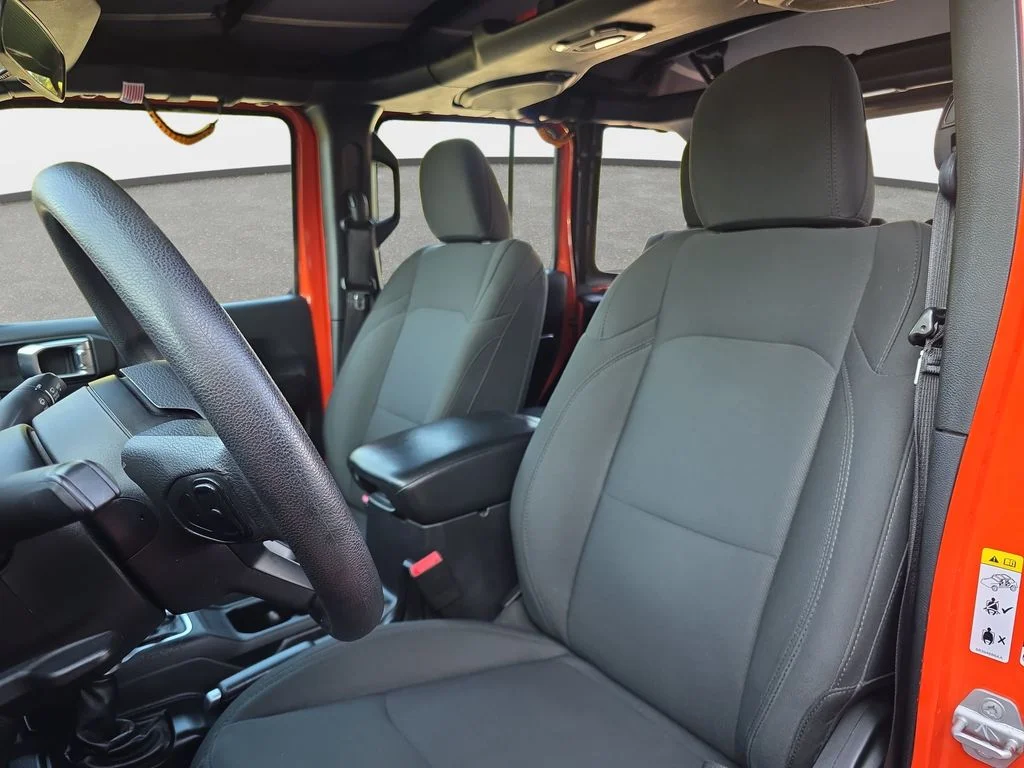 Certified Used 2019 Metallic Jeep Unlimited Sport image 12