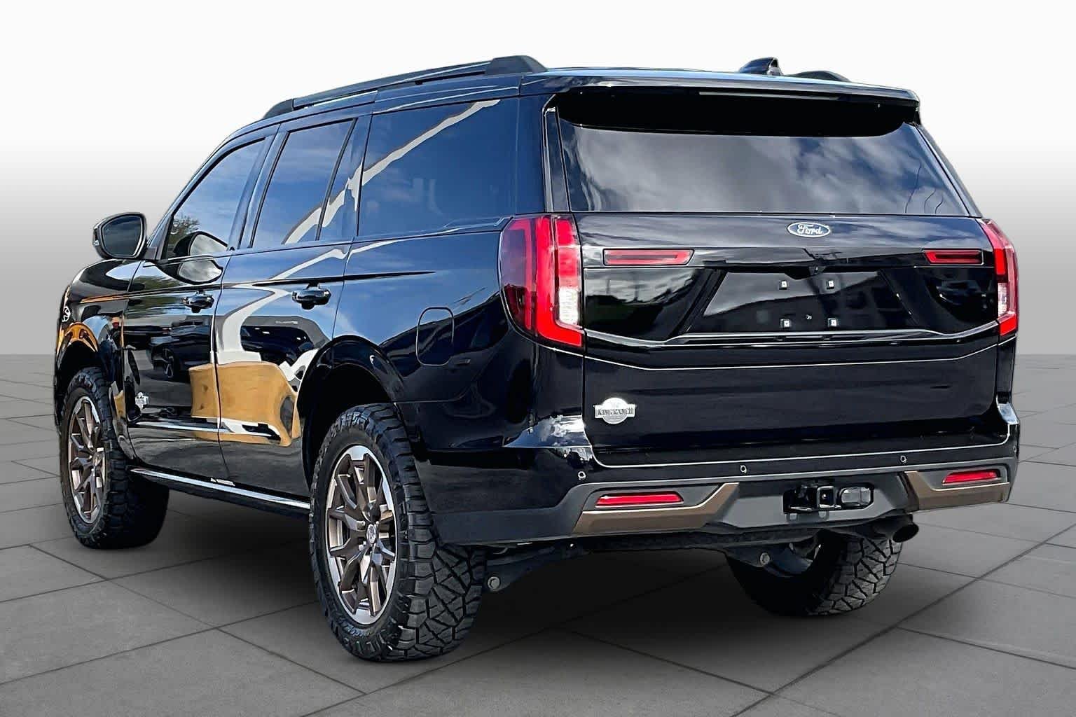 Used 2026 Agate Black Metallic Ford King Ranch image 12