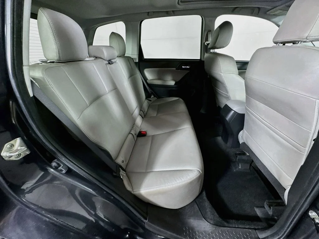 Used 2015 Gray Subaru 2.5i Touring image 34