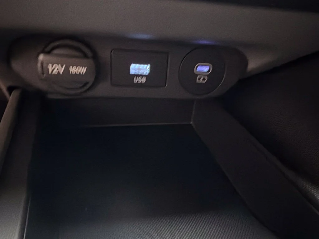 New 2026 Abyss Black Hyundai SE image 30