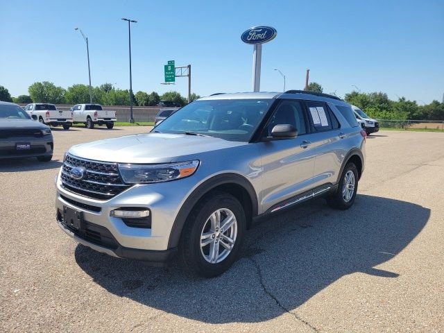 Used 2024 Silver Ford XLT image 18