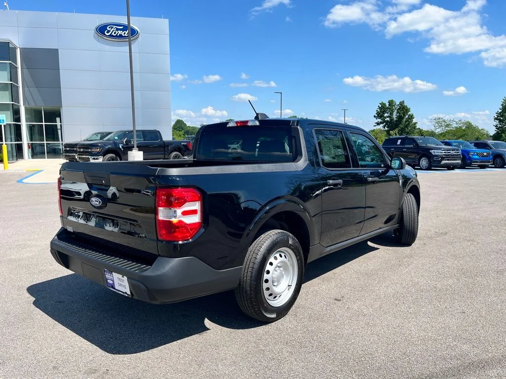 New 2026 Black Ford XL image 5
