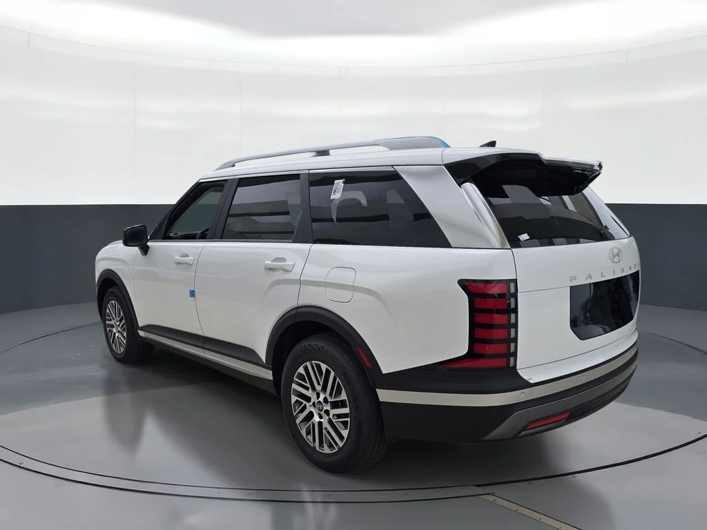 New 2026 White Hyundai SEL Premium image 4