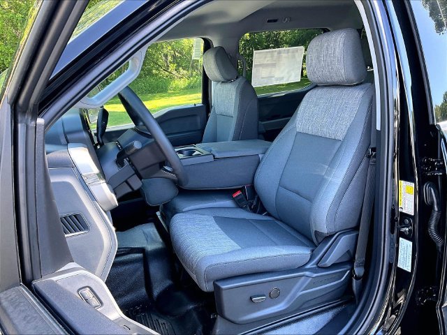 New 2026 Agate Black Metallic Ford XLT image 10